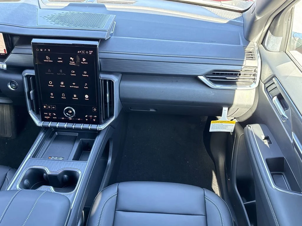2026 GMC Acadia Elevation - Photo 16