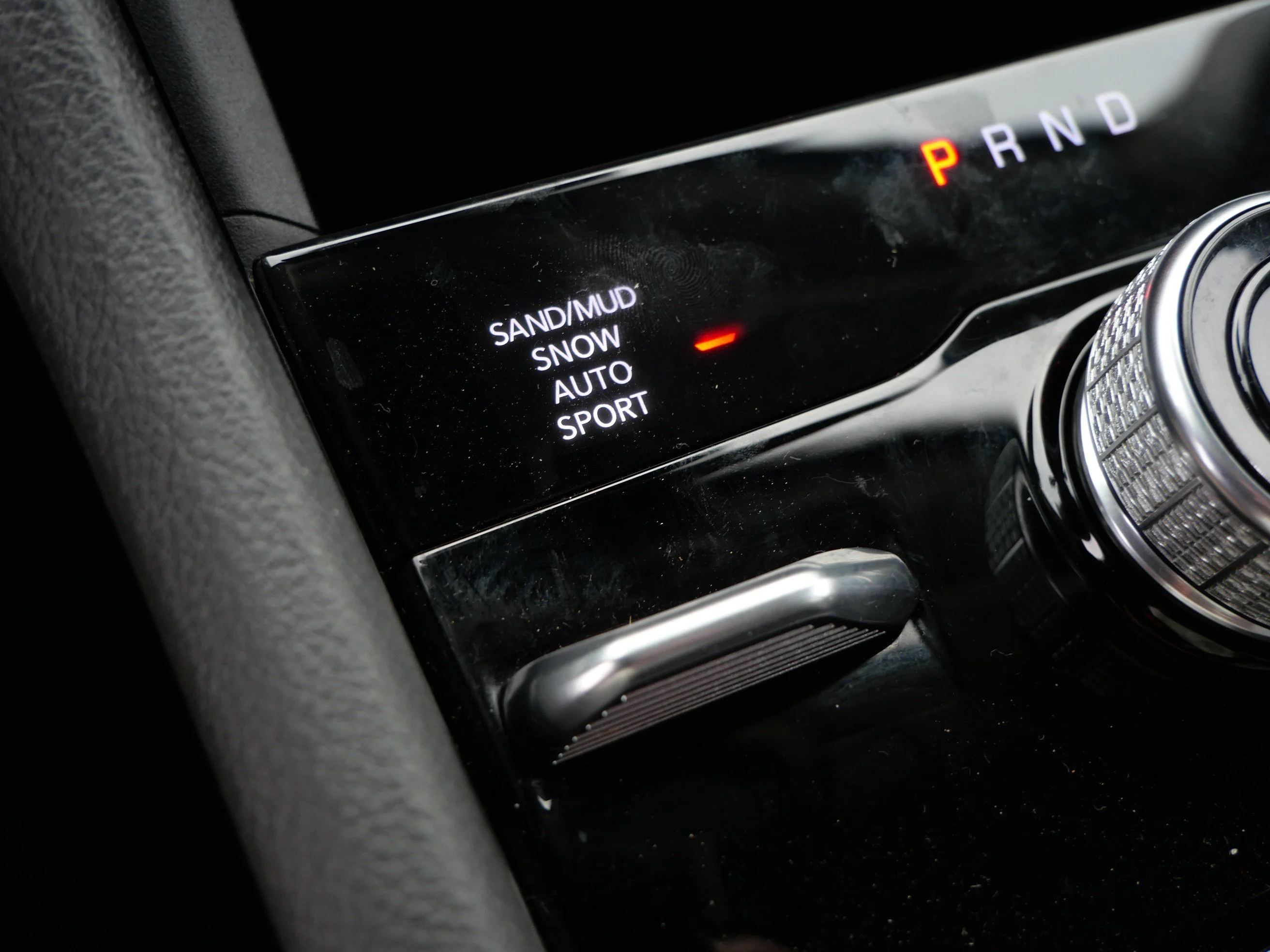 Used 2023 Bright White Clearcoat Jeep Limited image 32