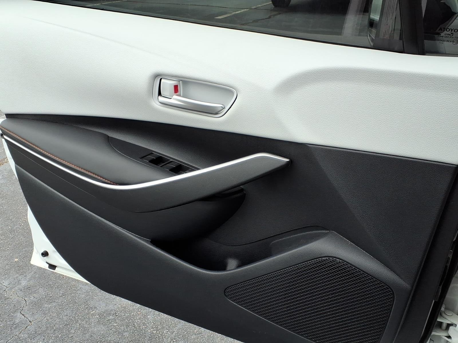 Used 2025 Ice Cap/Midnight Black Metallic Toyota FX image 25