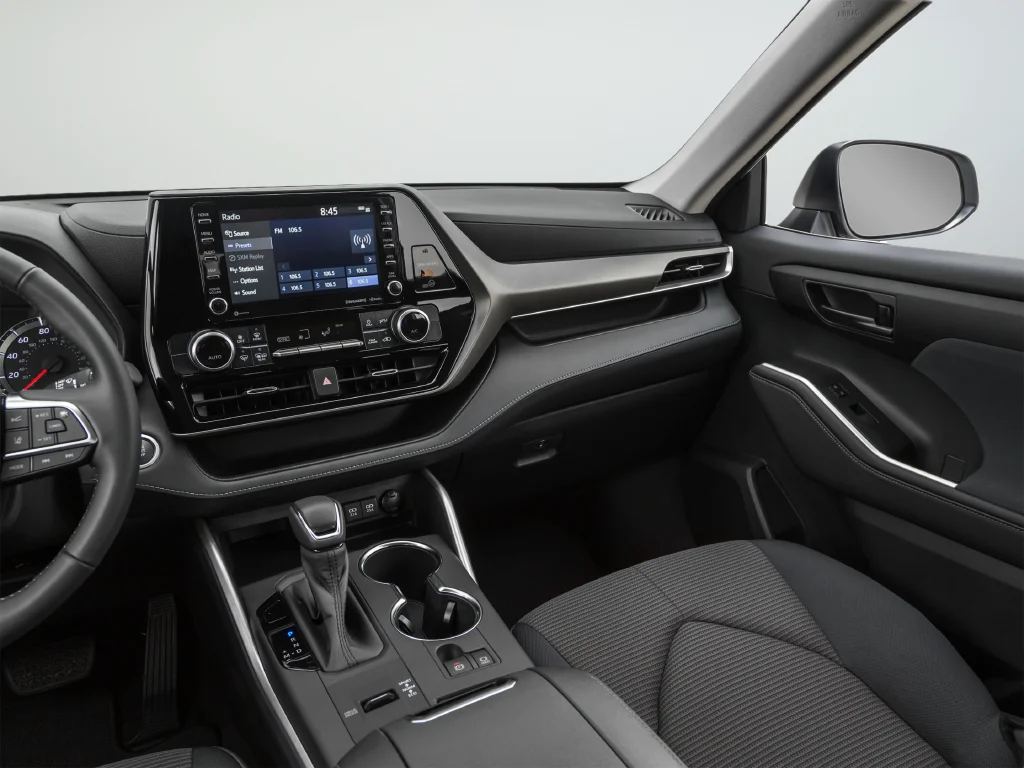 Used 2020 White Toyota XLE image 49