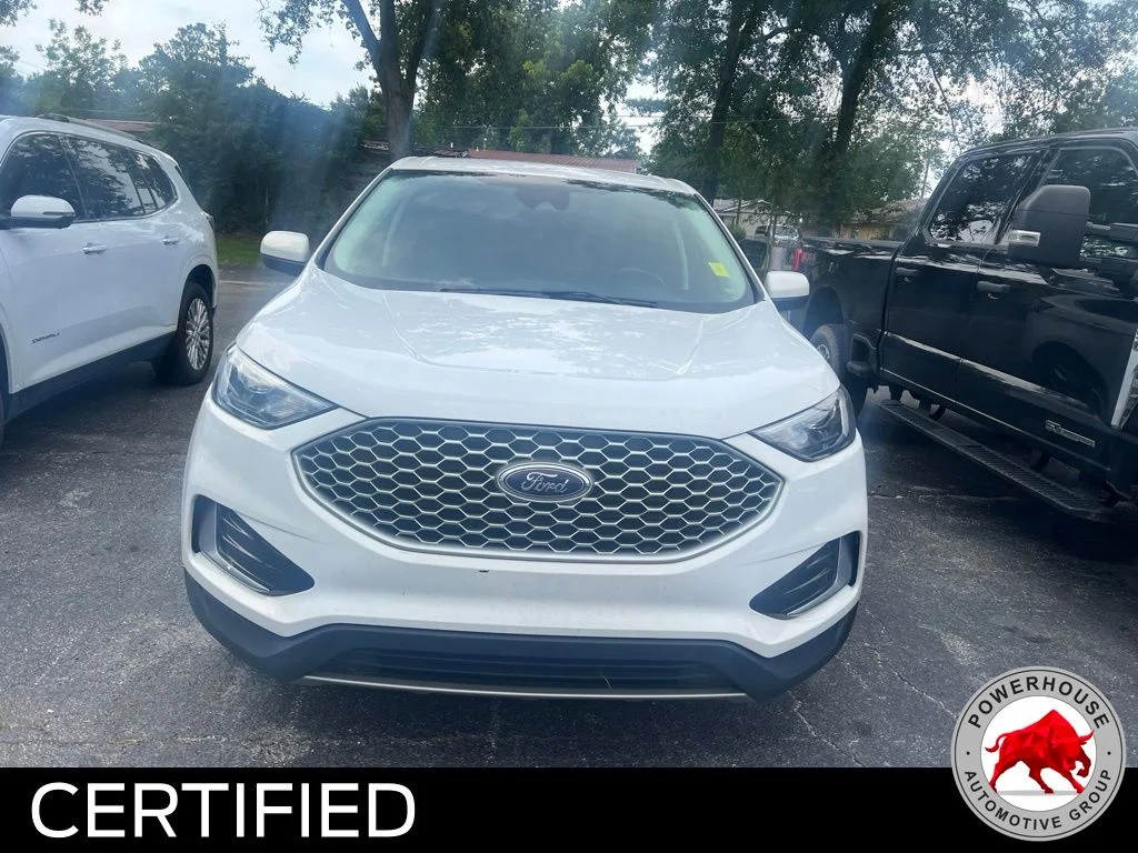 Used 2024 White Ford SEL image 3