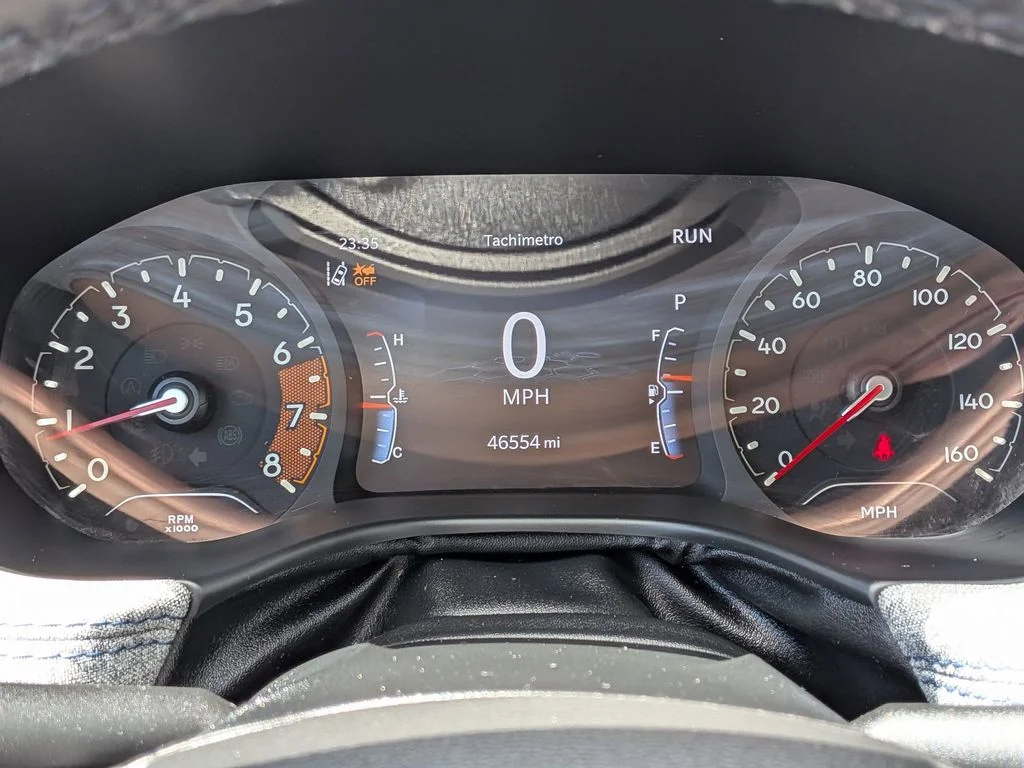 Used 2022 Gray Jeep Latitude image 16