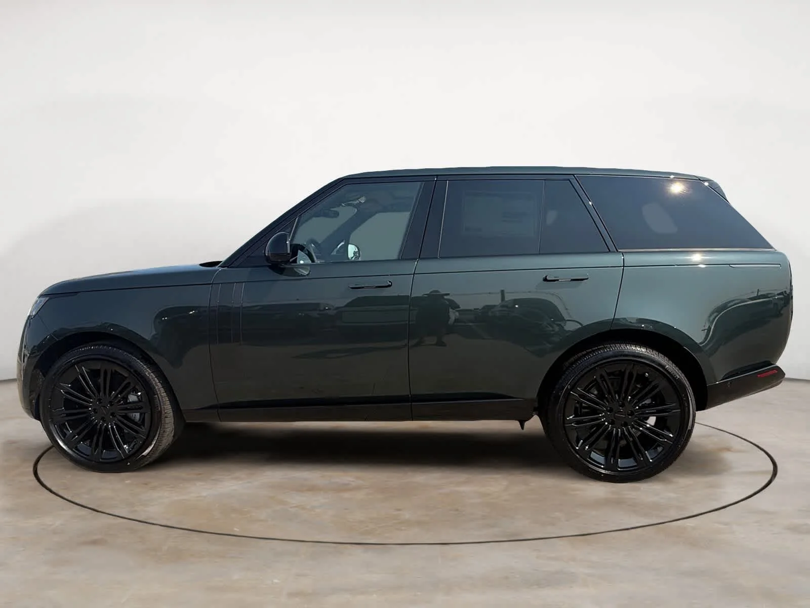 New 2026 Belgravia Green Land Rover SE image 2