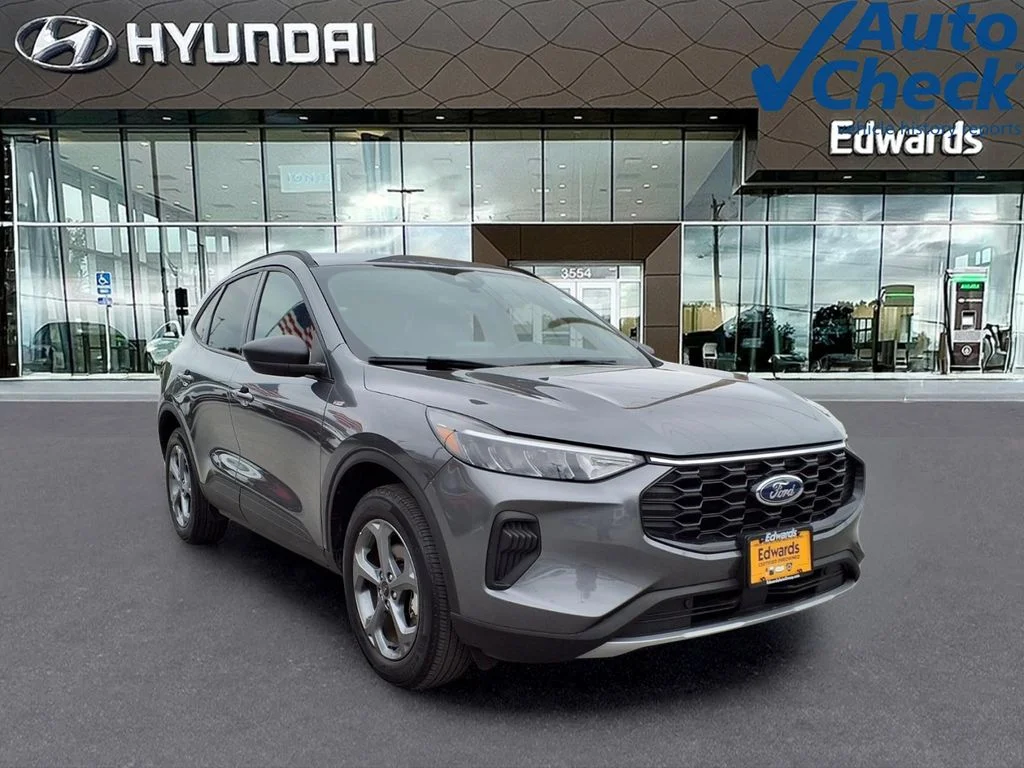 Used 2025 Gray Ford ST-Line image 1