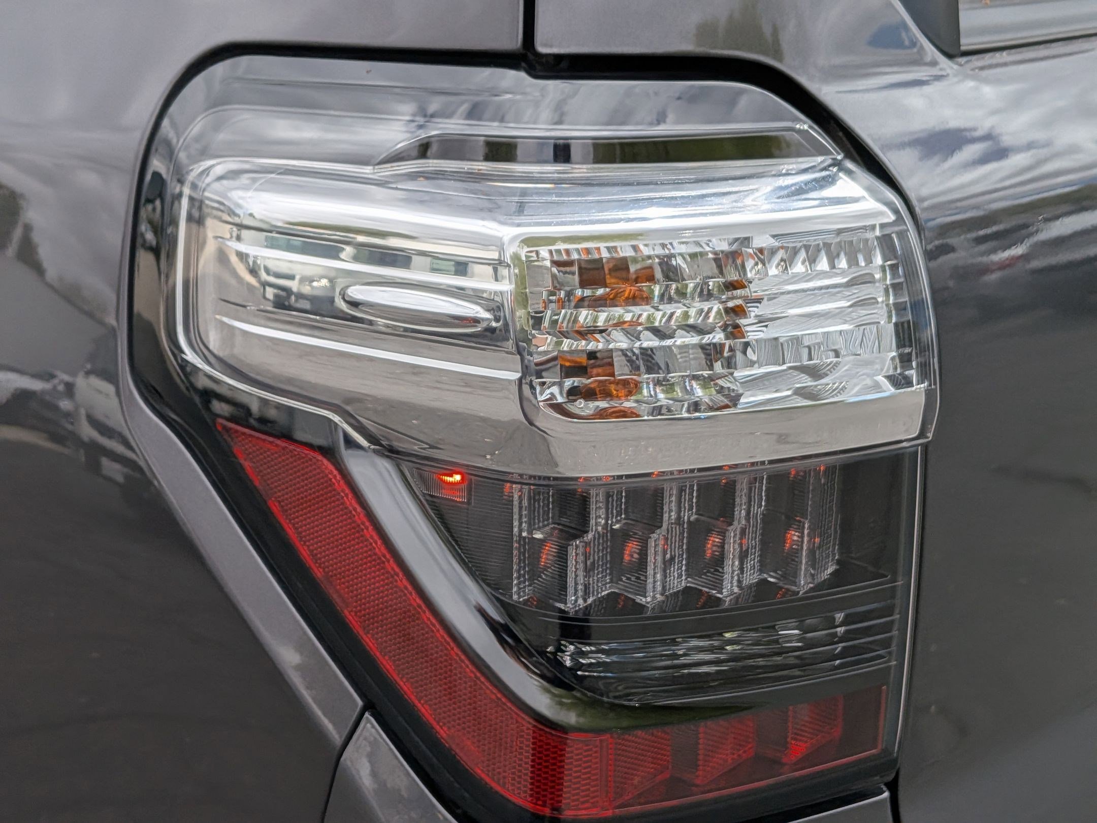 2020 Toyota 4Runner SR5 - Photo 11