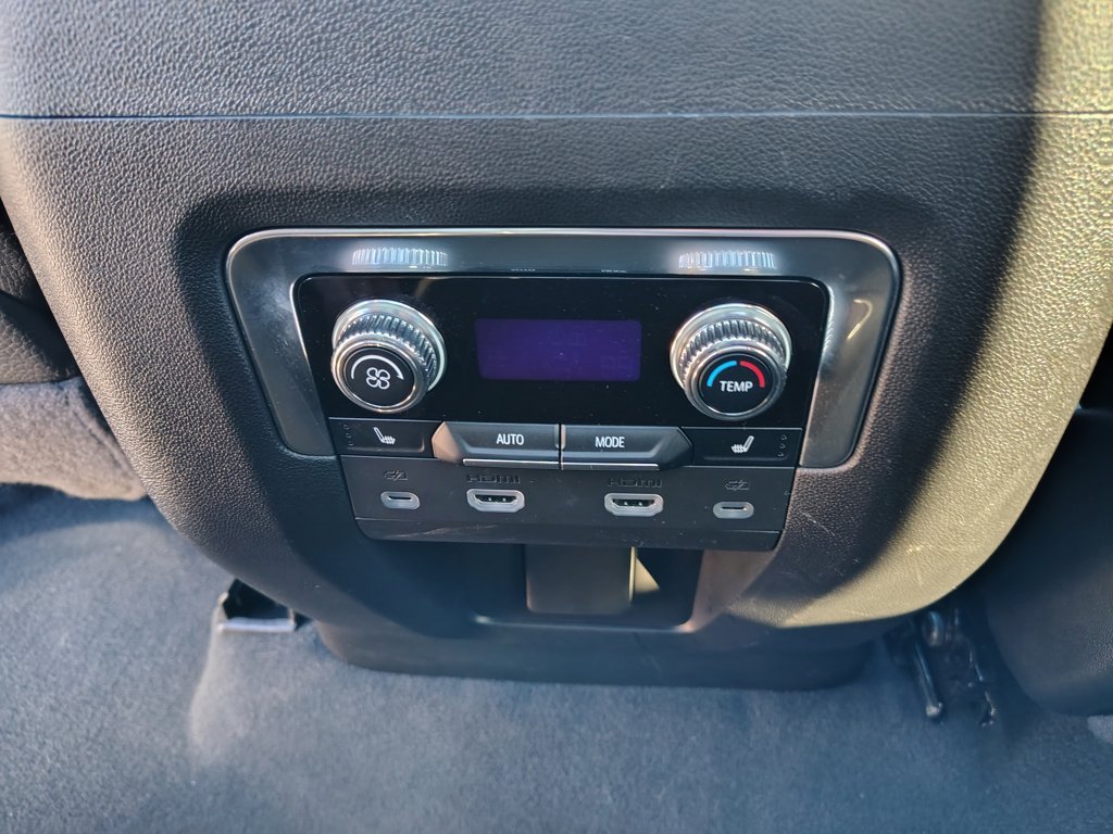 Used 2024 Onyx Black GMC Denali image 50