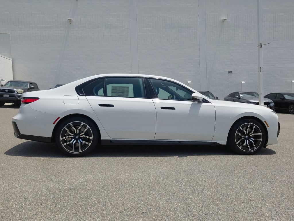 New 2026 Alpine White BMW 740i image 3