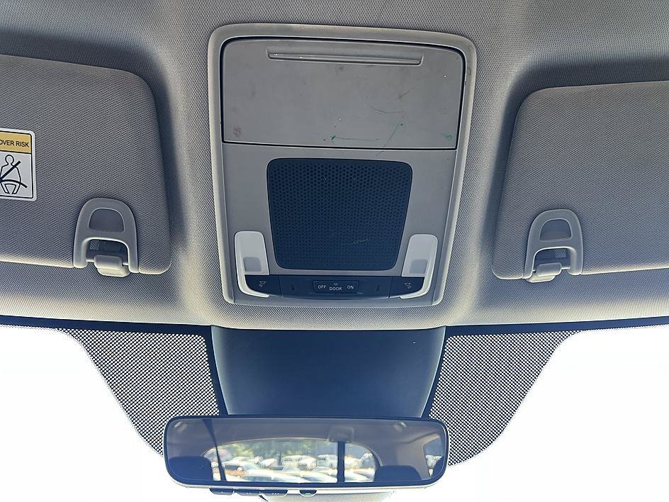 Used 2023 Gray Honda EX-L 8 Passenger image 27
