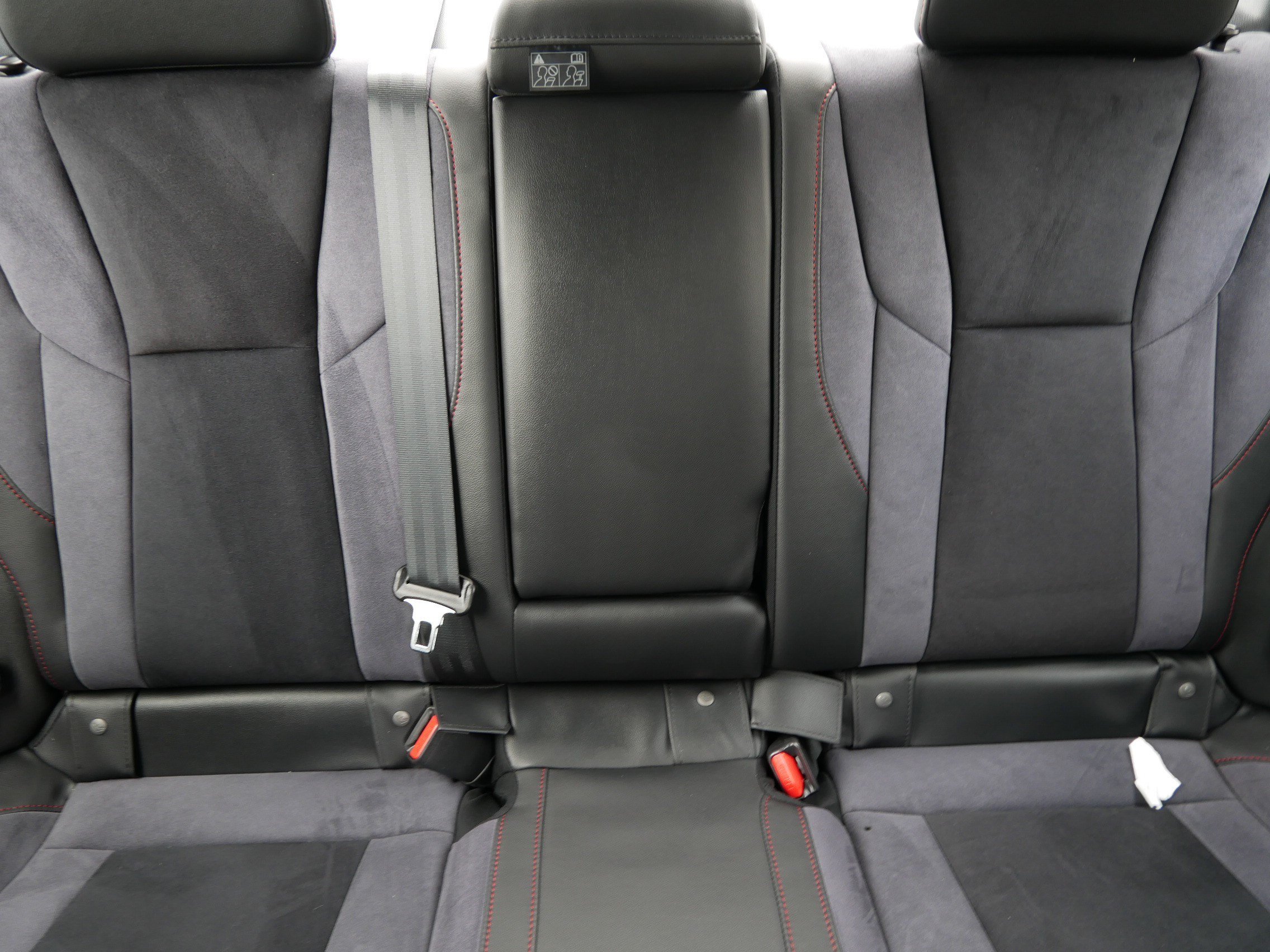 Used 2022 Ice Silver Metallic Subaru GT image 13