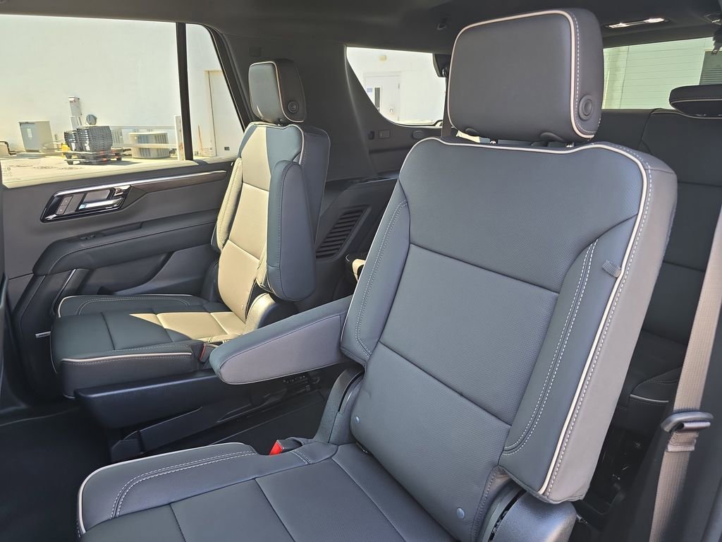 2026 Chevrolet Tahoe Premier - Photo 14