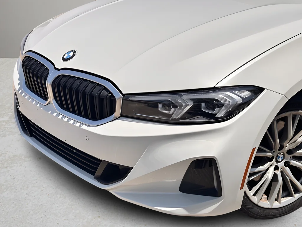Used 2023 White BMW 330i xDrive image 26