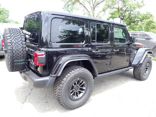 New 2026 Black Clearcoat Jeep Rubicon X image 8