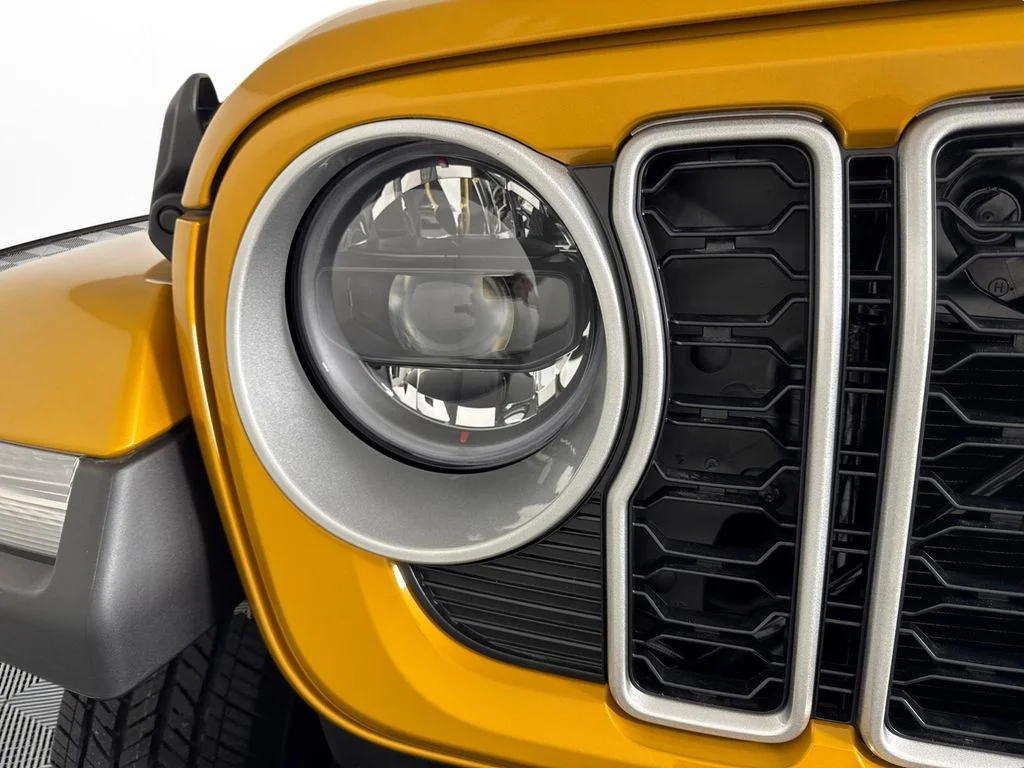 New 2026 Goldilocks Exterior Paint Jeep Sahara image 16
