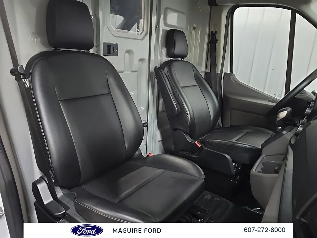 Used 2025 White Ford Base image 19