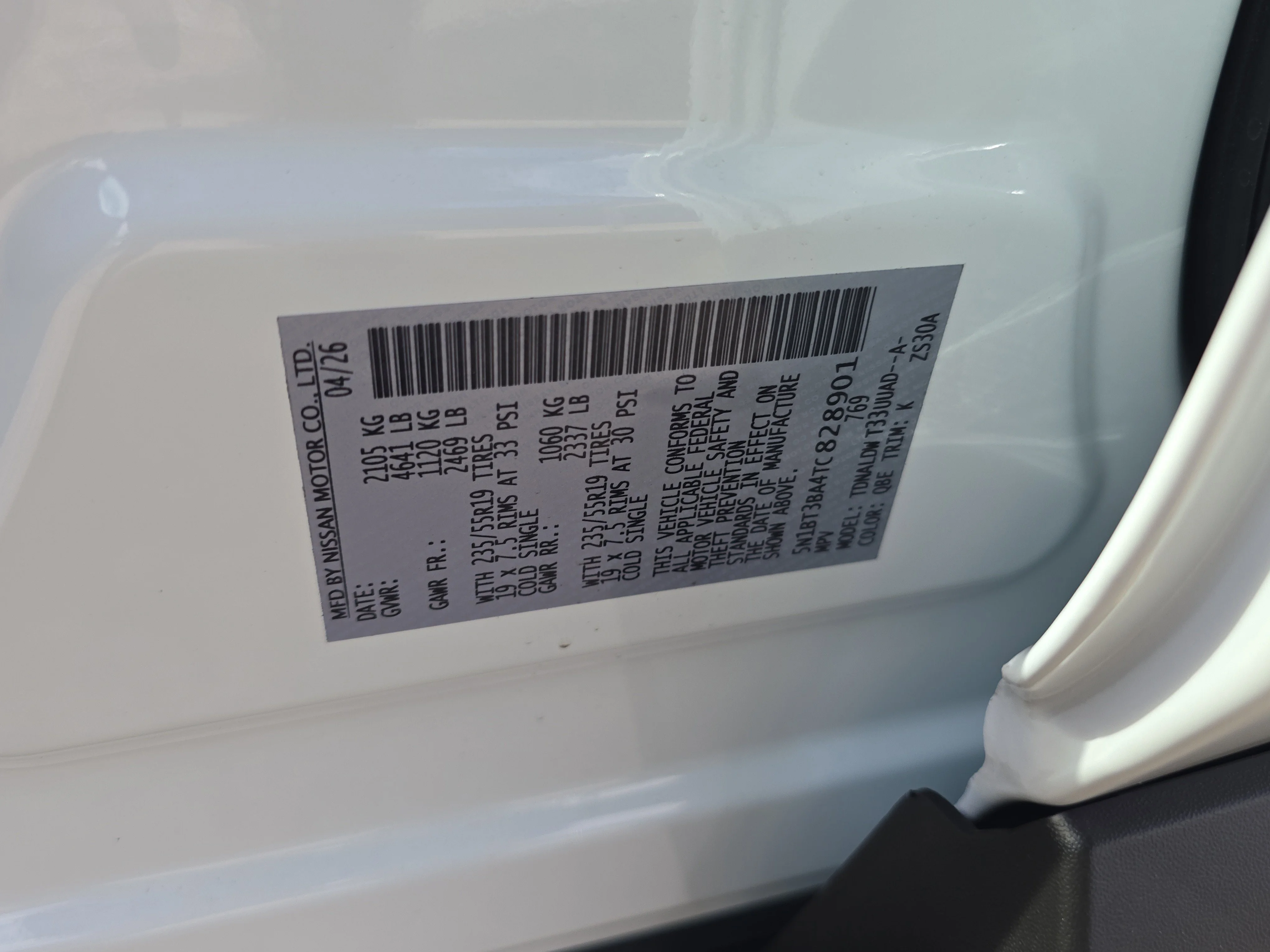 New 2026 Everest White Pearl TriCoat Nissan Dark Armor™ image 34