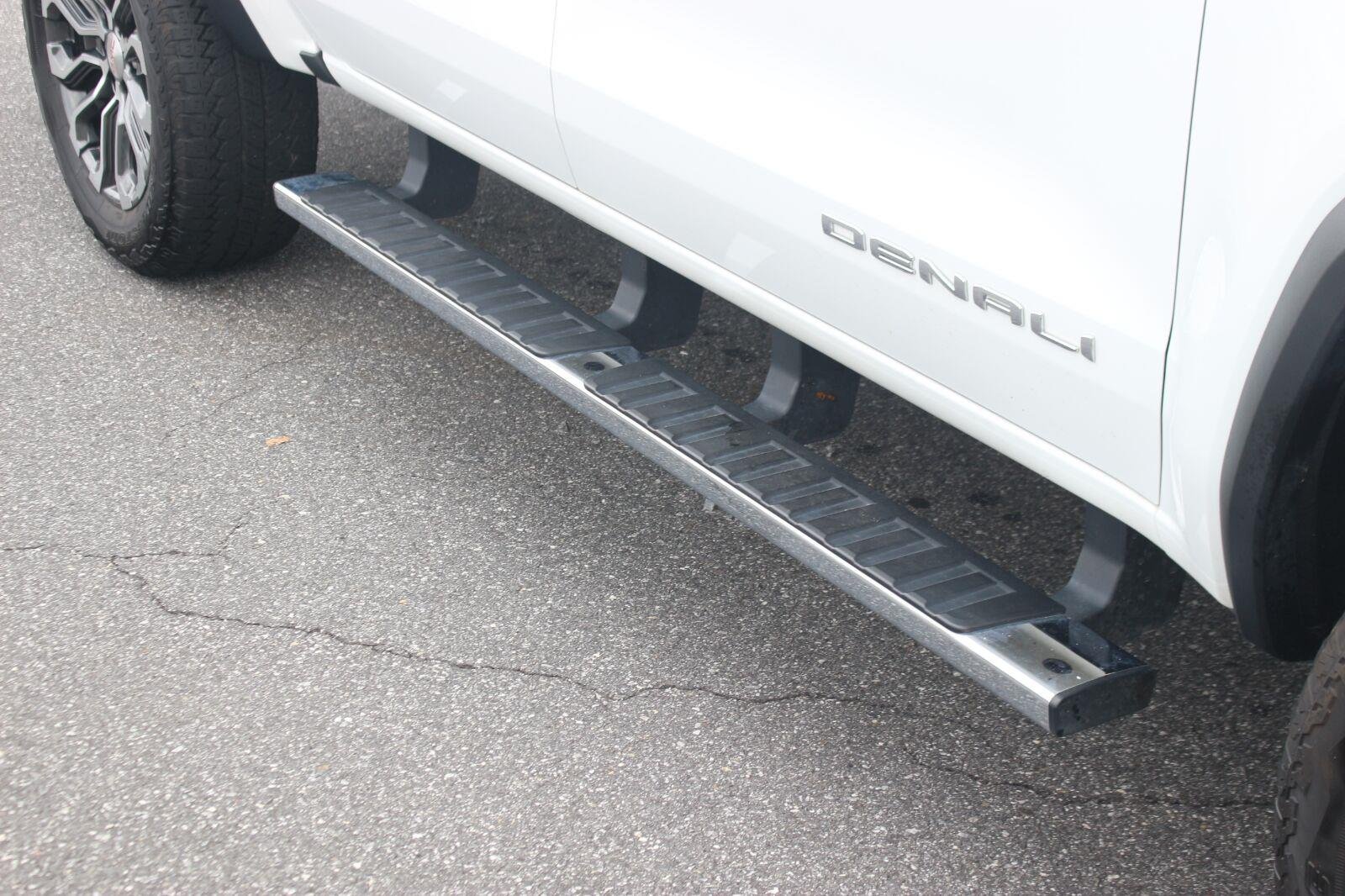 Used 2024 Summit White GMC Denali image 10