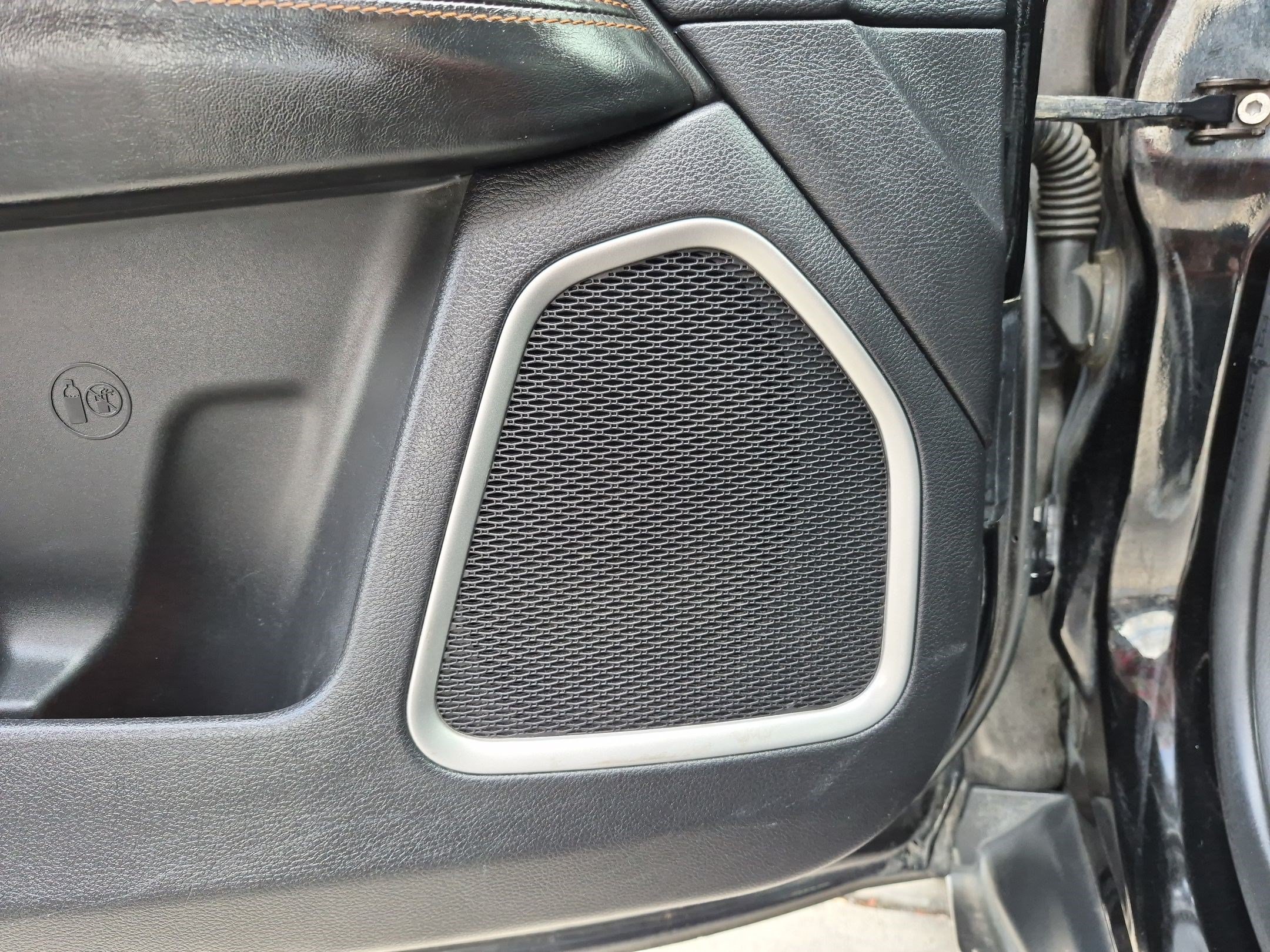 Used 2021 Diamond Black Crystal Pearlcoat Jeep Limited image 12