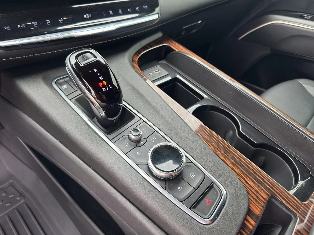 Used 2021 Black Raven Cadillac Luxury image 29