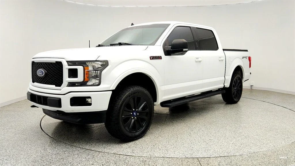 Used 2019 Oxford White Ford XLT 4WD SuperCrew 5.5