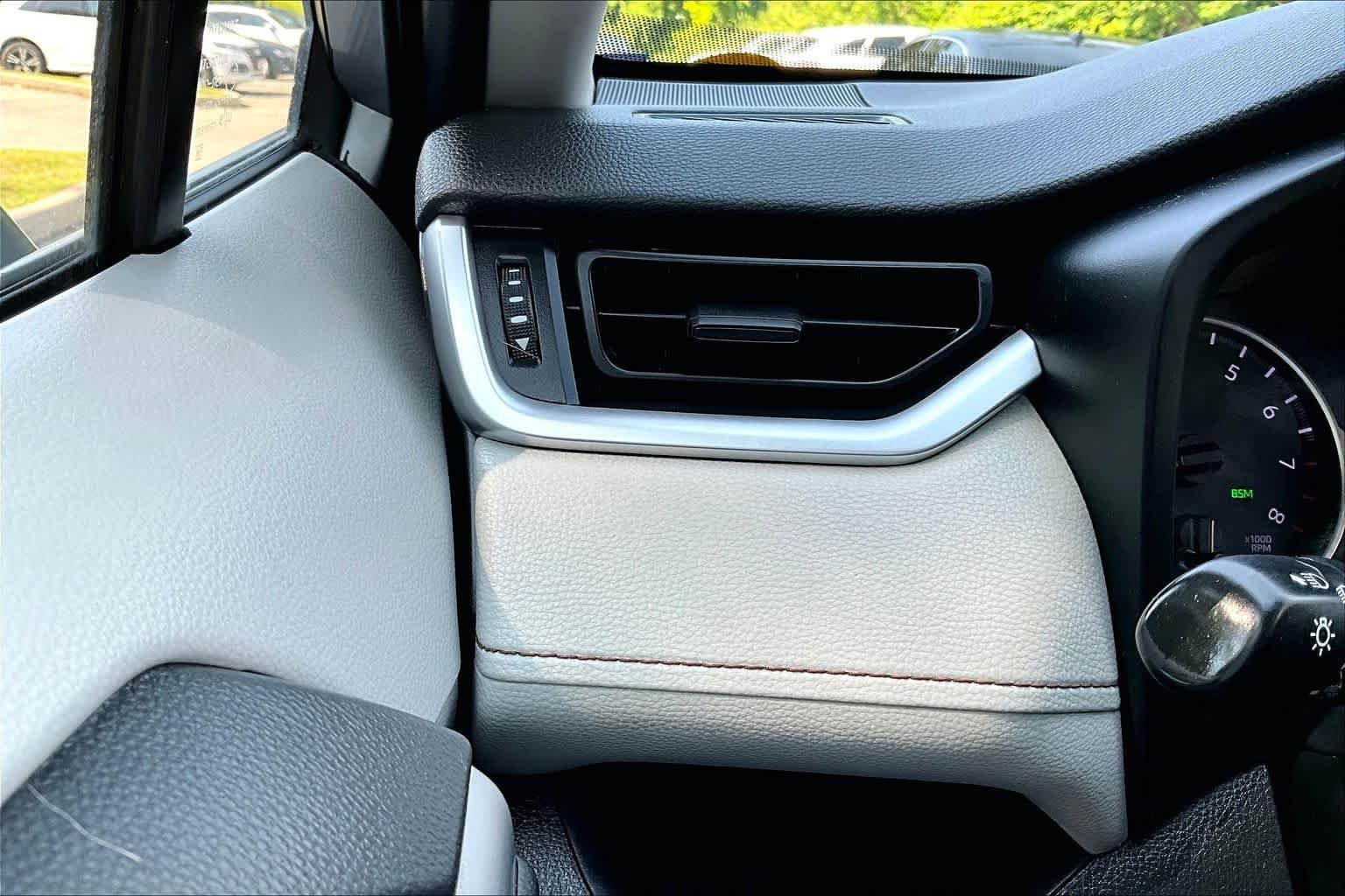 Used 2020 Silver Sky Metallic Toyota XLE image 36