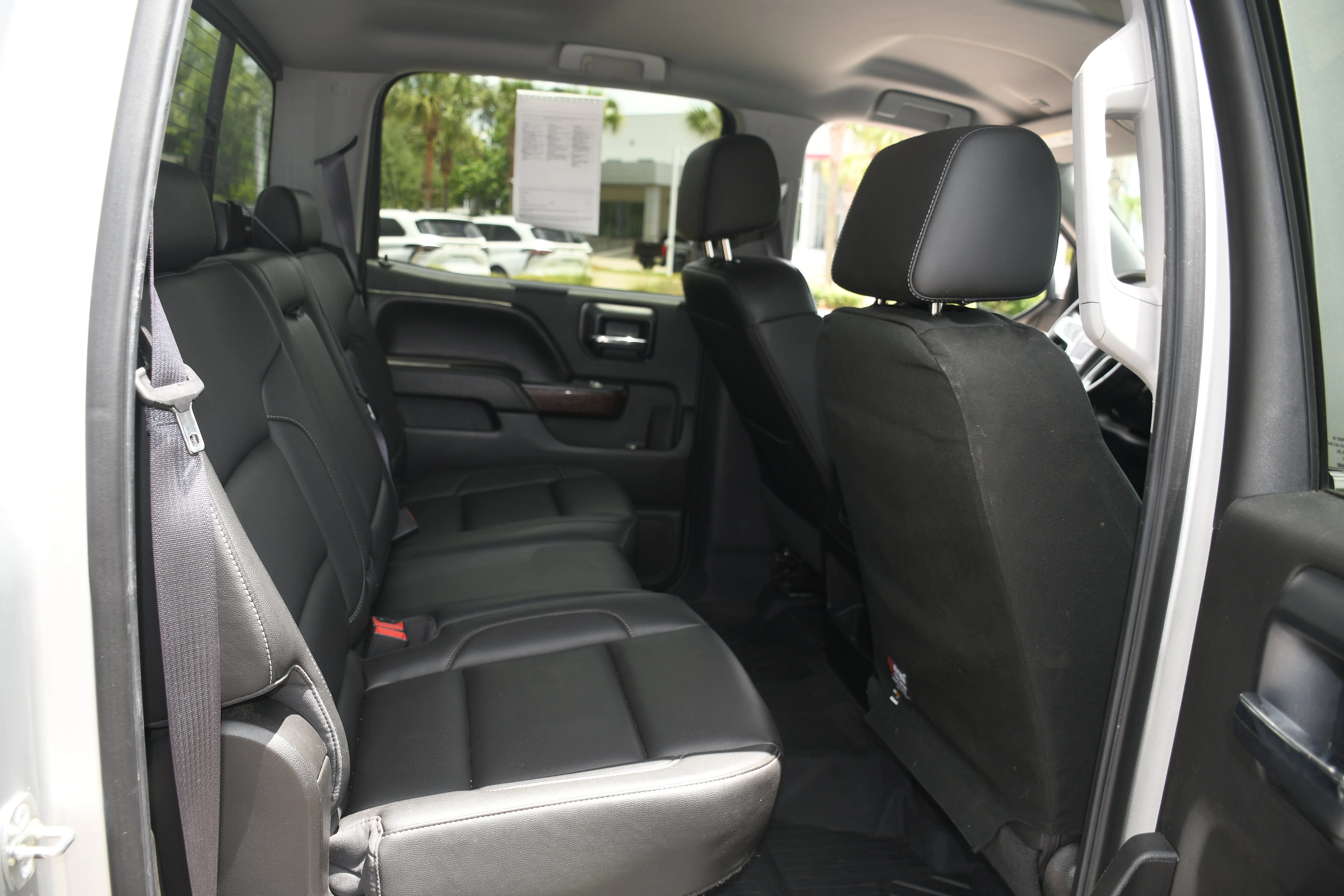 Used 2017 Silver GMC SLT image 18