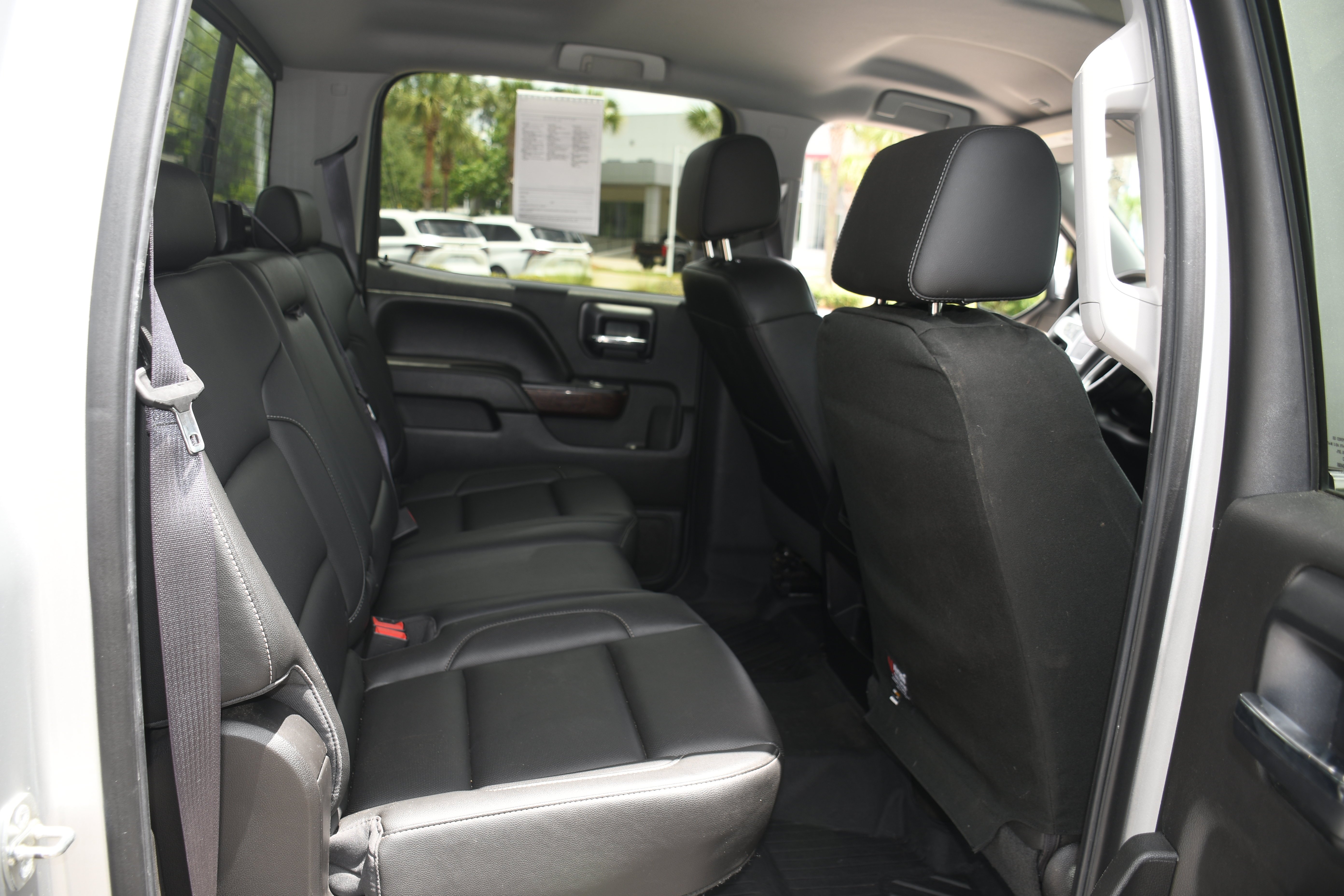 Used 2017 Silver GMC SLT image 19