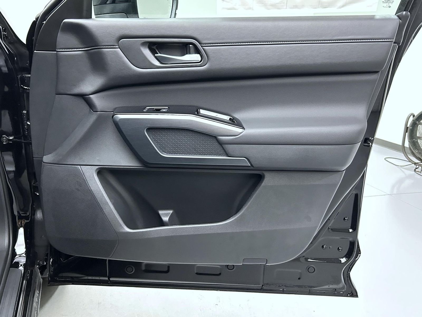 New 2026 Black Nissan SL image 16