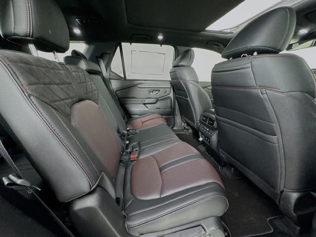 New 2026 Solar Silver Metallic Honda Black Edition image 39