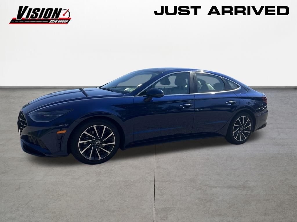 Used 2020 Blue Hyundai Limited image 1