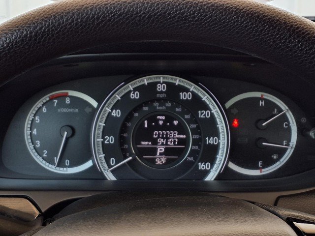 2016 Honda Accord LX - Photo 18