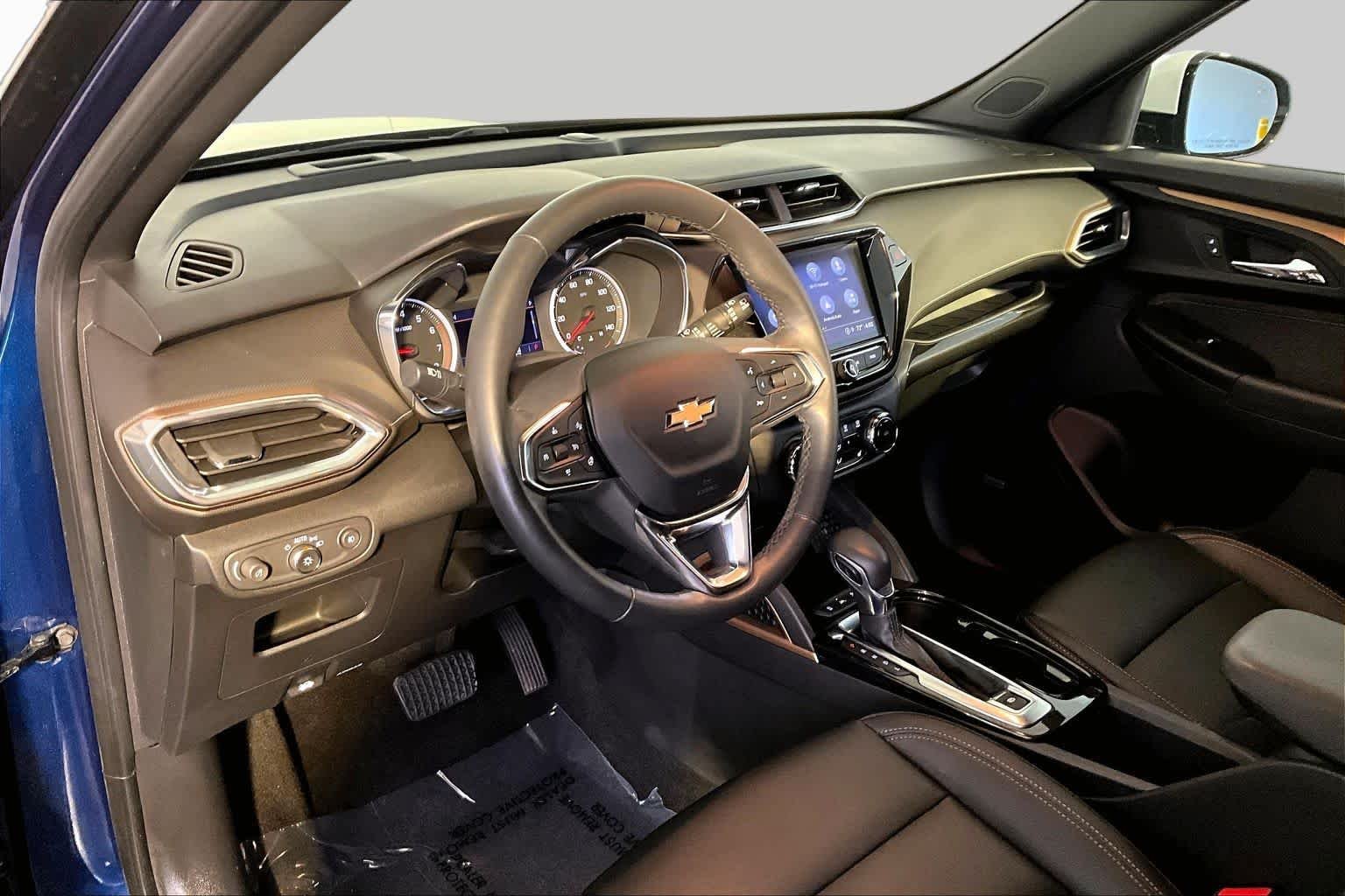 Used 2022 Blue Glow Metallic Chevrolet ACTIV image 18
