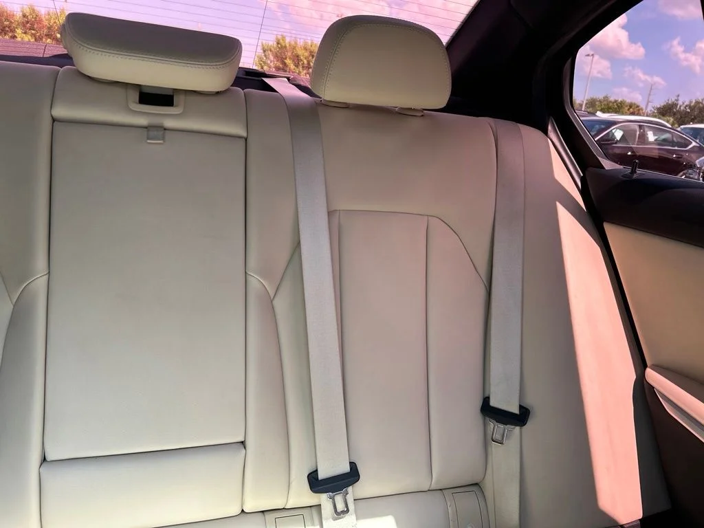 Used 2019 Jet Black BMW 330i image 14