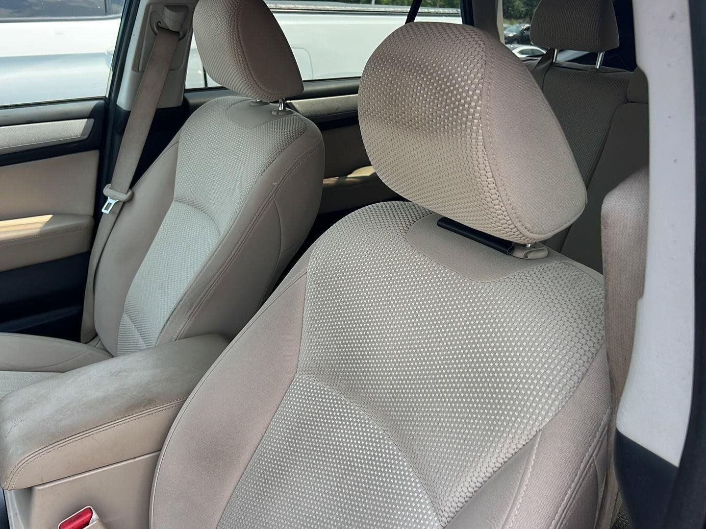 Used 2017 Twilight Blue Metallic Subaru Premium image 10