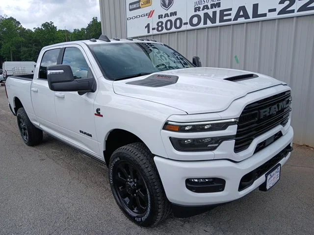 New 2026 Bright White Clear-Coat Exterior Paint RAM Laramie image 1