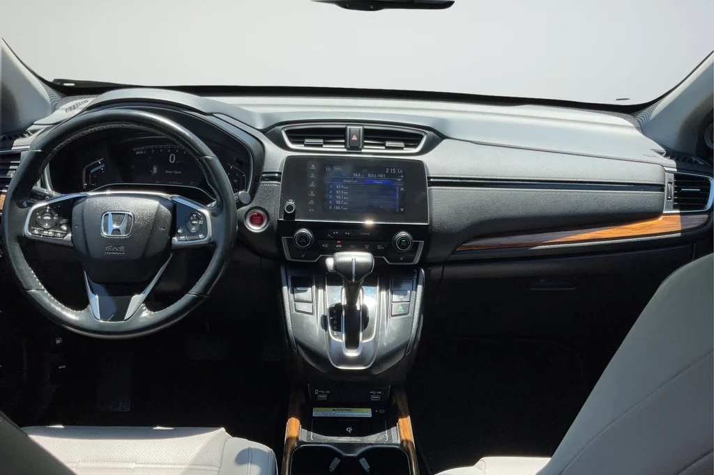 Used 2020 Silver Honda Touring image 11
