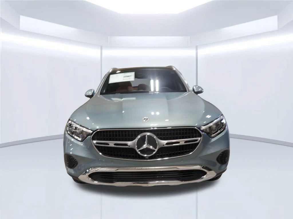 New 2026 Verde Silver Metallic Mercedes-Benz GLC 300 image 8