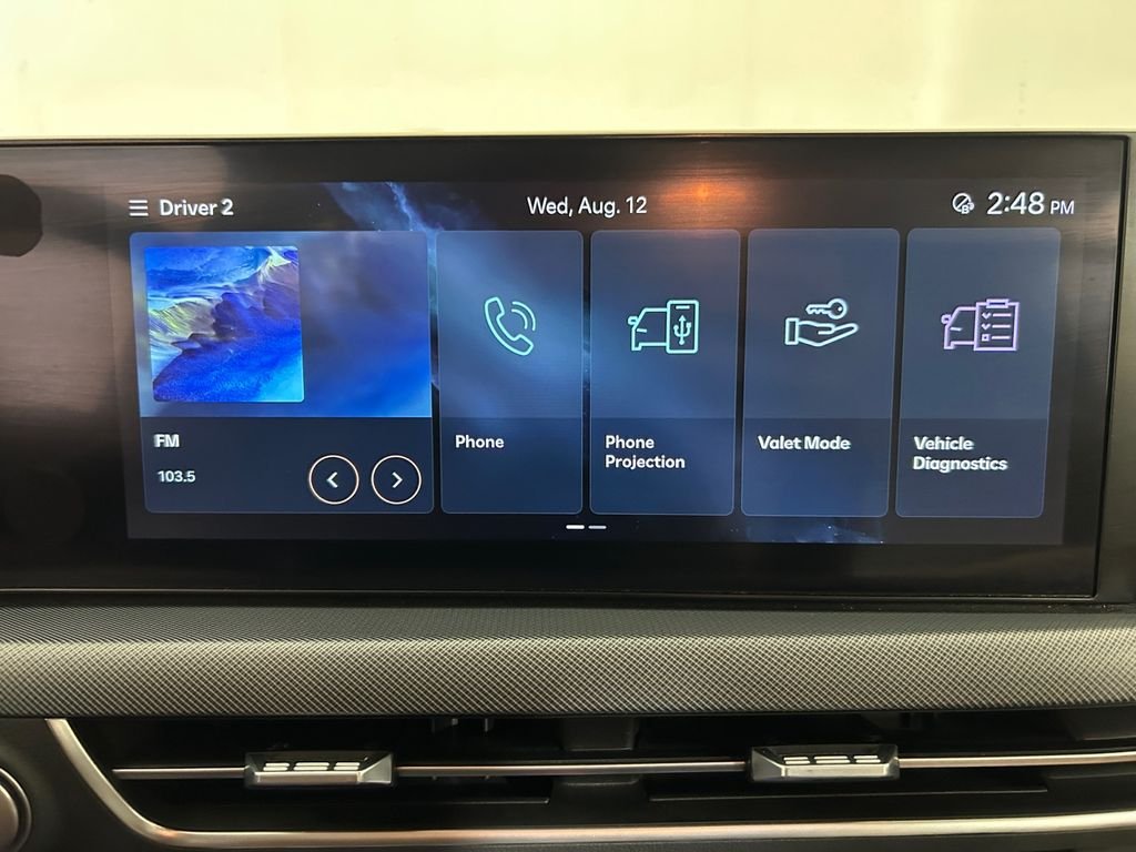 Used 2024 White Hyundai SEL image 11