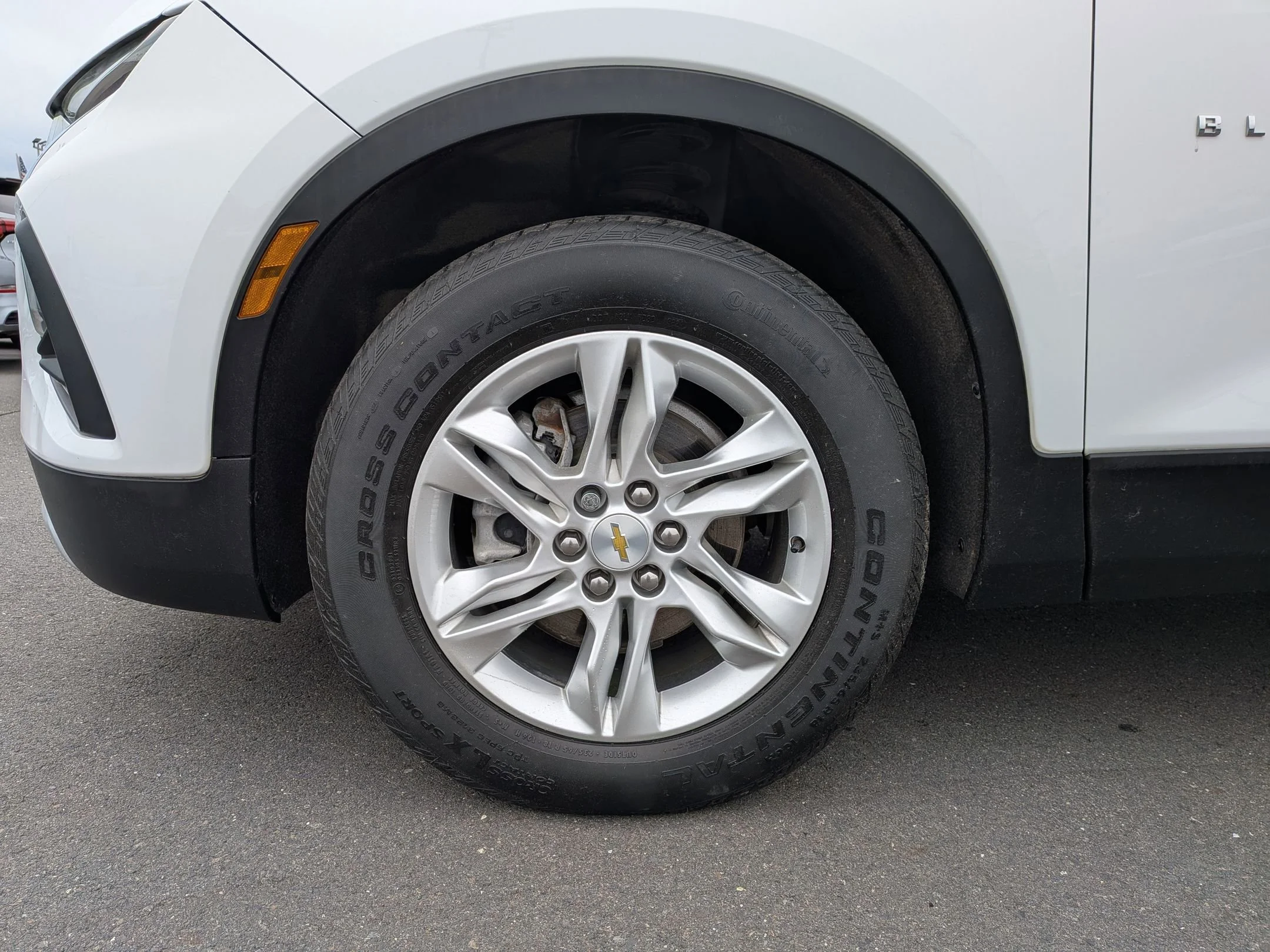 Used 2022 Summit White Chevrolet LT image 32