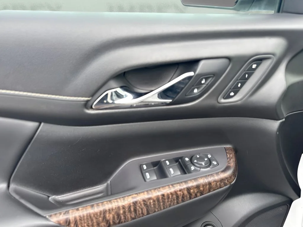 Used 2021 White GMC Denali image 20