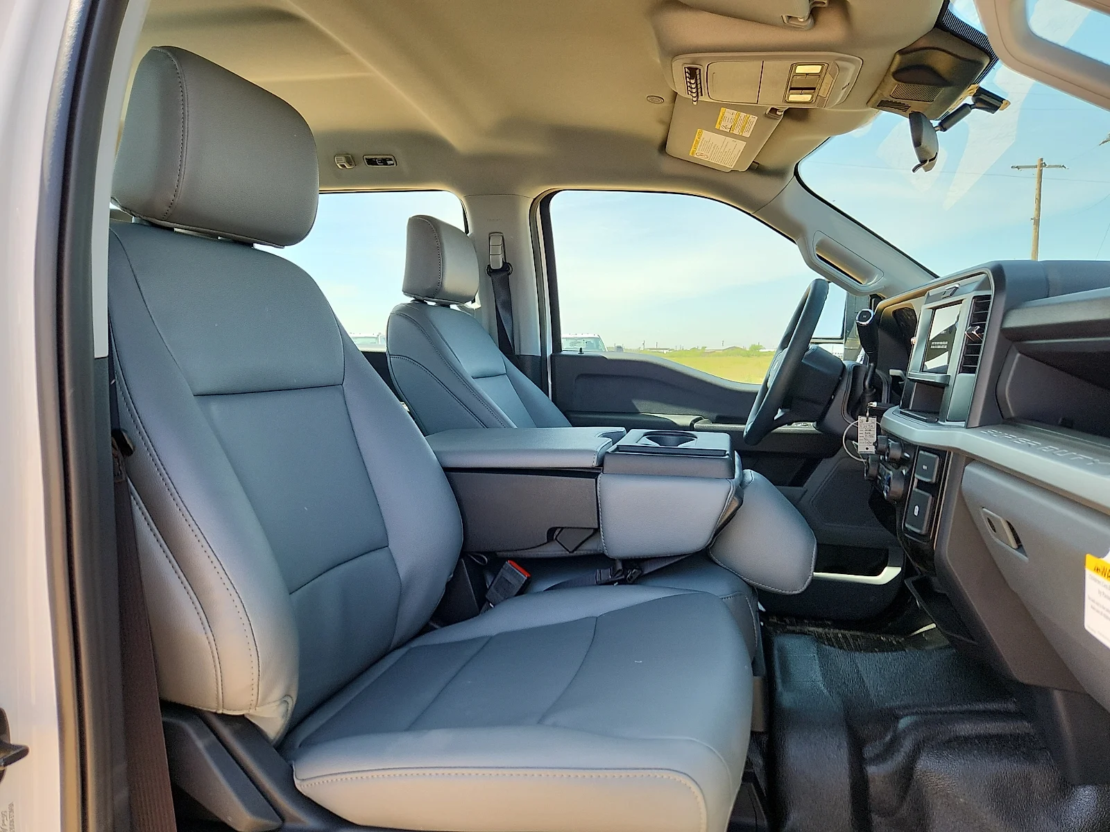 New 2026 Oxford White Ford F-450® XL image 20