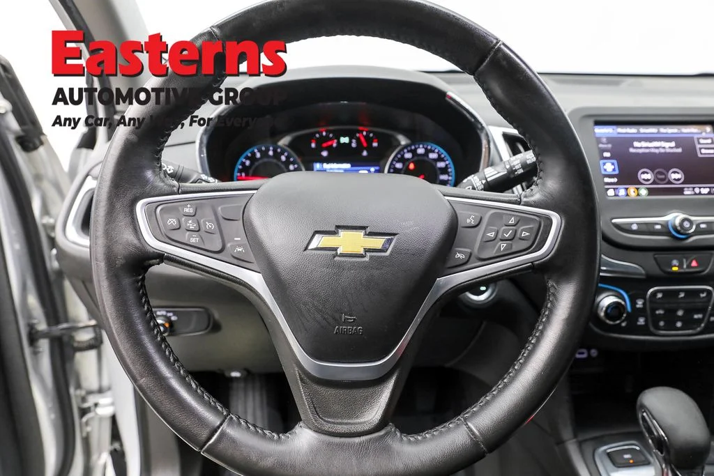 Used 2022 Silver Chevrolet LT image 10