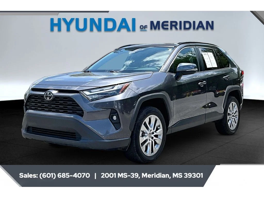 Used 2024 Magnetic Gray Metallic Toyota XLE Premium image 10