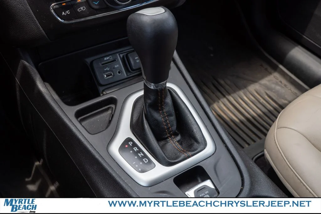 Used 2017 Light Brownstone Pearlcoat Jeep Limited image 24