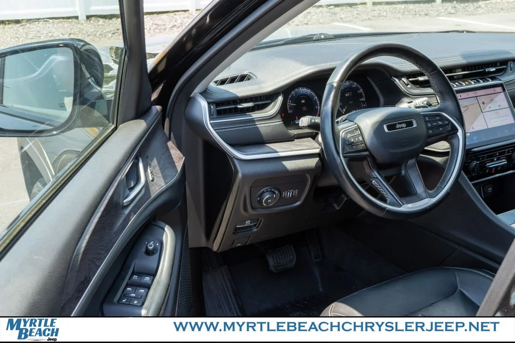 Certified Used 2021 Diamond Black Jeep Limited image 16