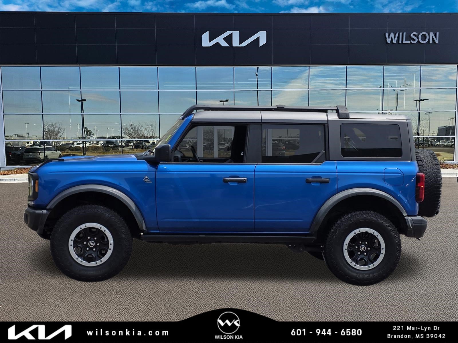 2023 Ford Bronco Black Diamond Advanced (322A) 4x4's photo