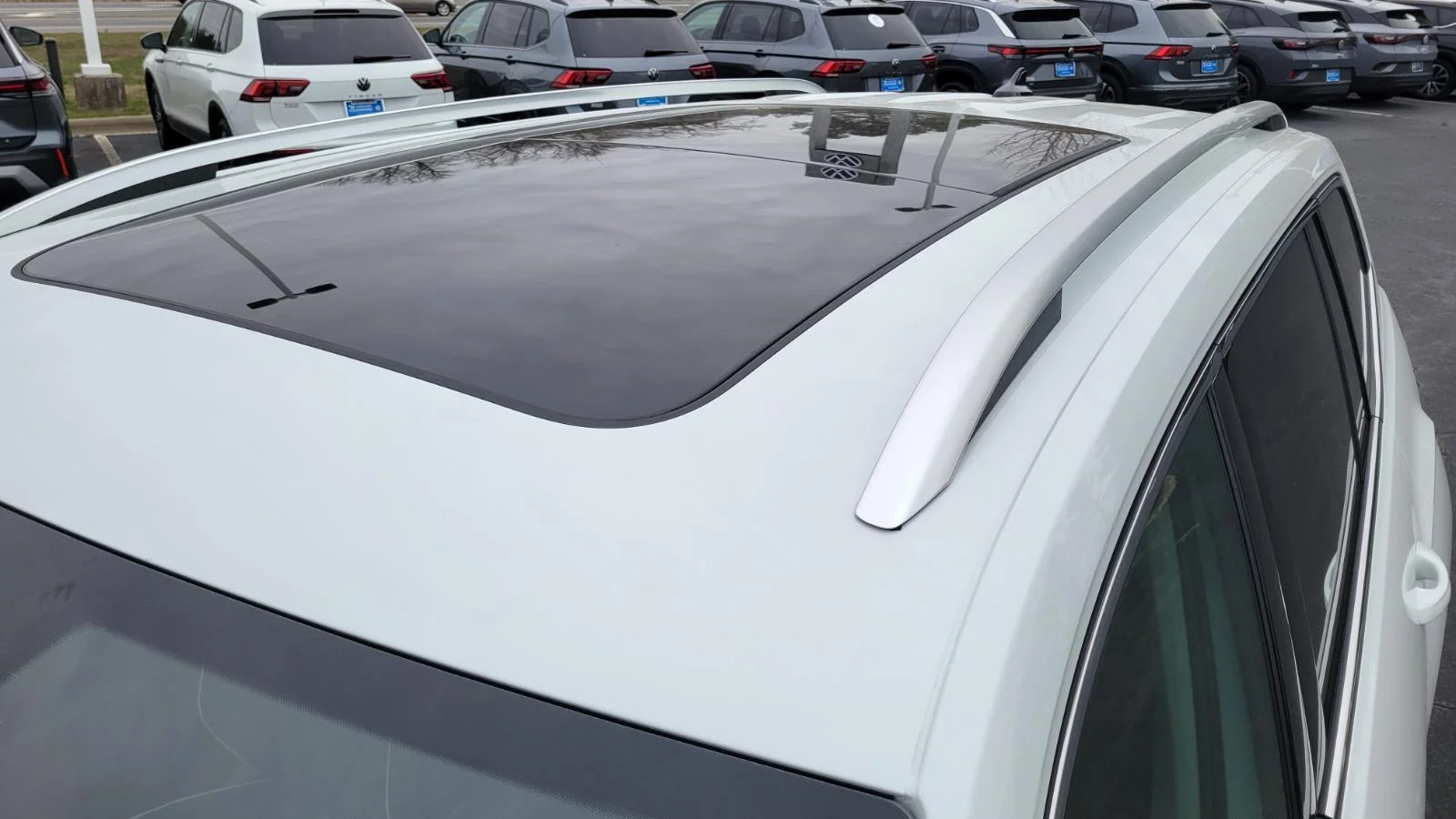 New 2026 Opal White Pearl Volkswagen 2.0T SEL Premium R-Line image 19