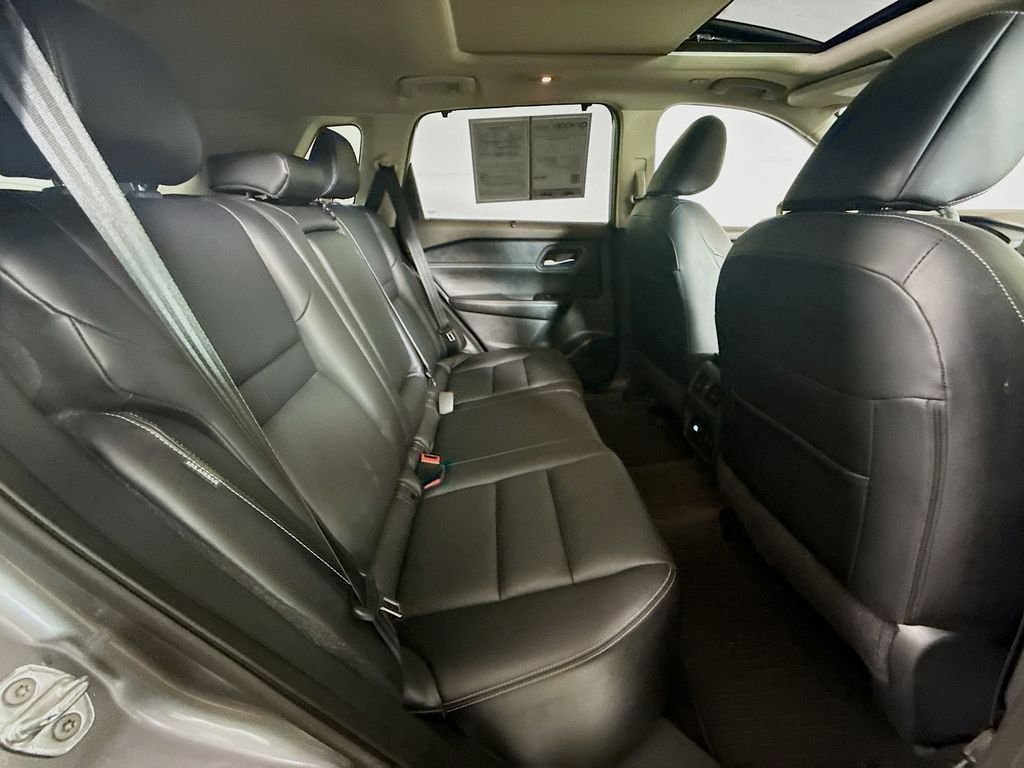 Used 2023 Gun Metallic Nissan SL image 28