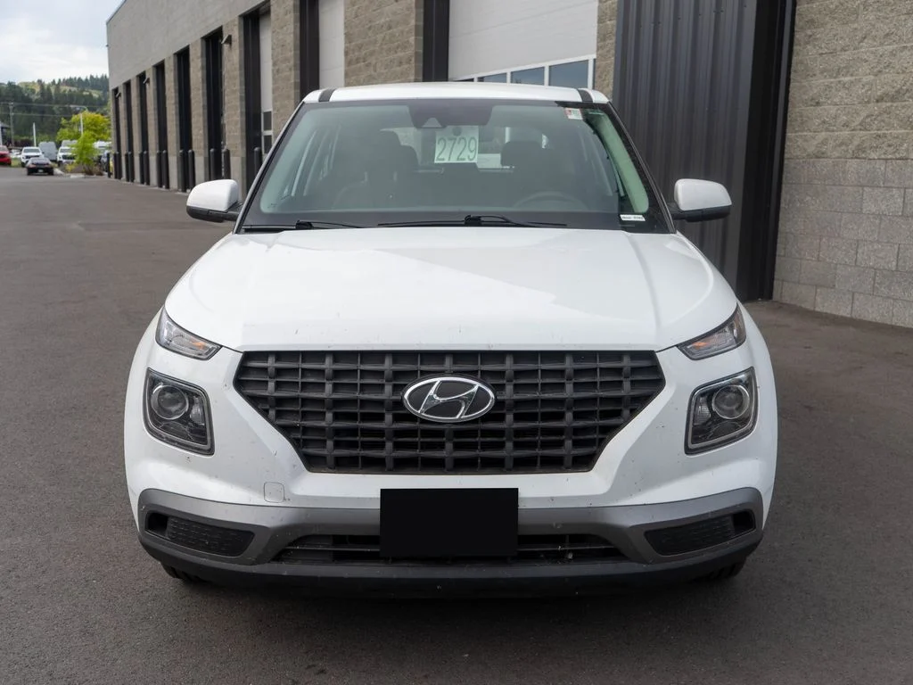 Used 2021 Hyundai Venue SE with VIN KMHRB8A38MU082028 for sale in Liberty Lake, WA