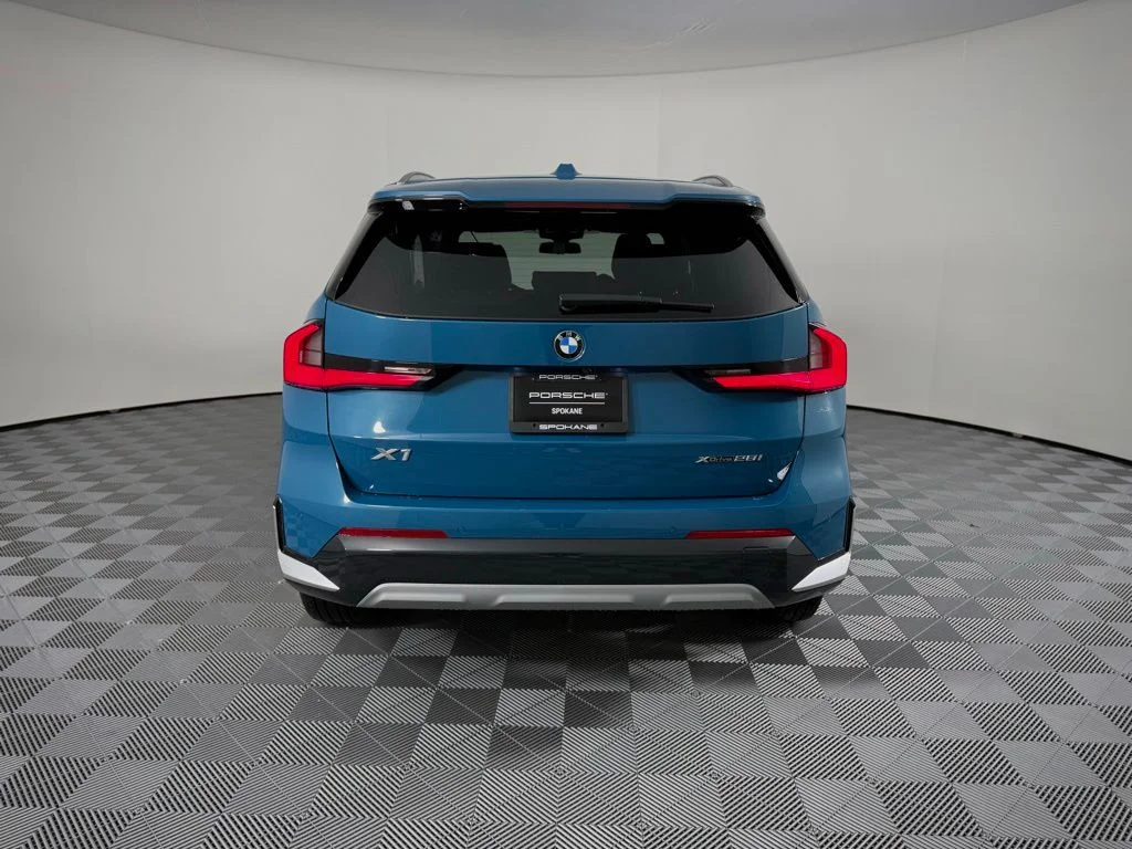 2025 BMW X1 28i - Photo 8