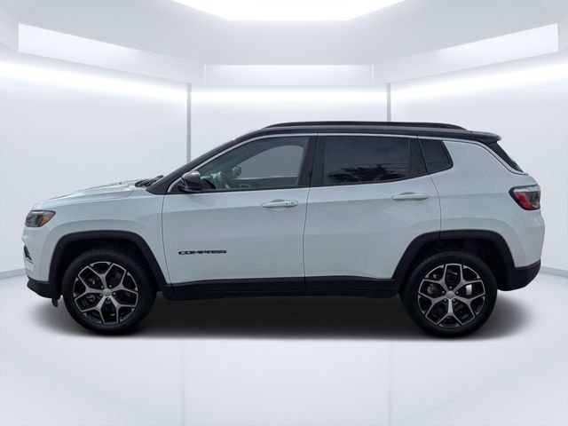 Used 2024 White Jeep Limited image 6